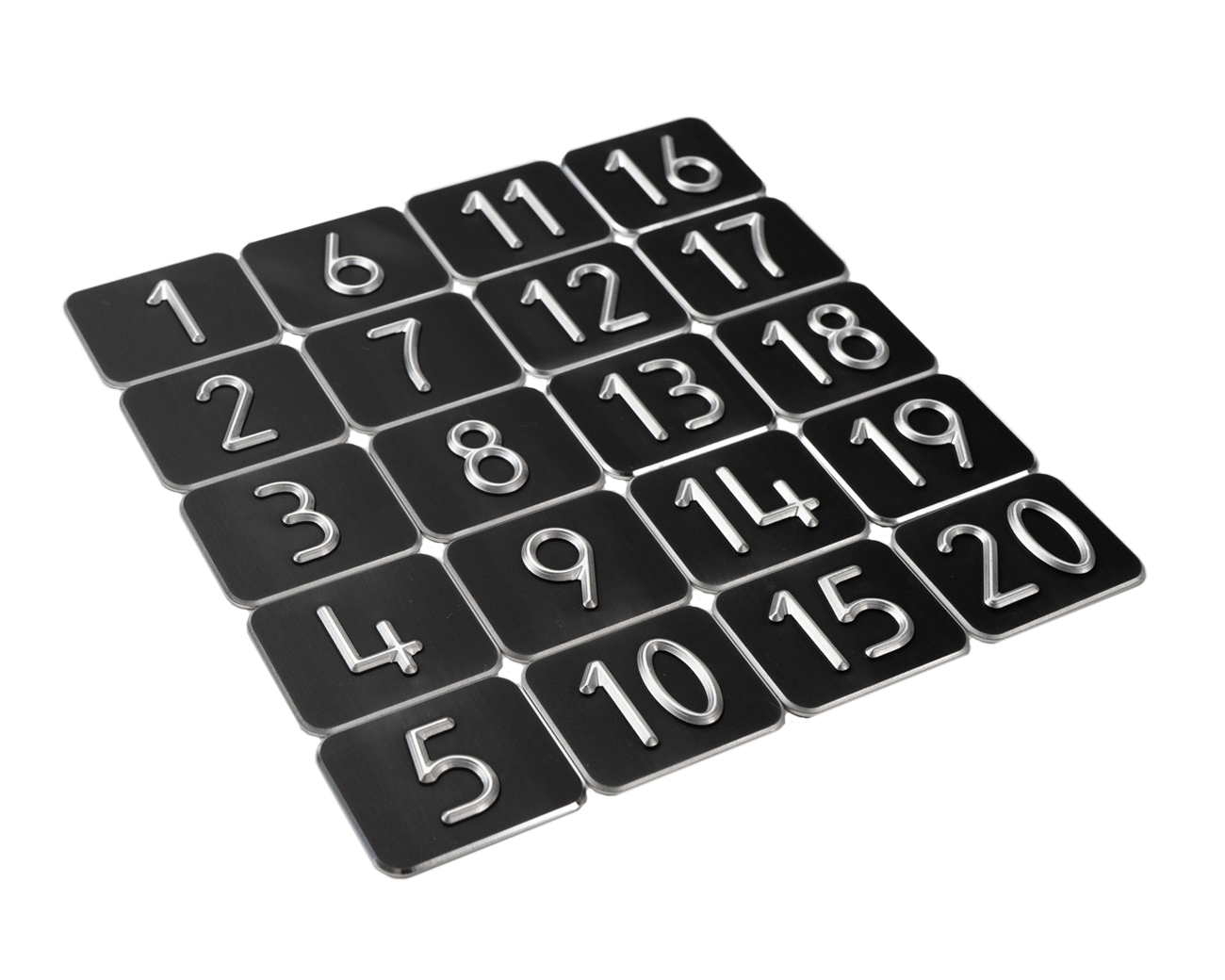Taktiles Aluminium-Nummernschild schwarz eloxiert gefräst nach Ö V2105
